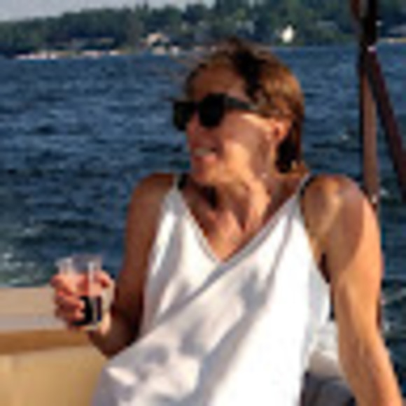 Meet your Posher, Keira - Picture 1 of 1